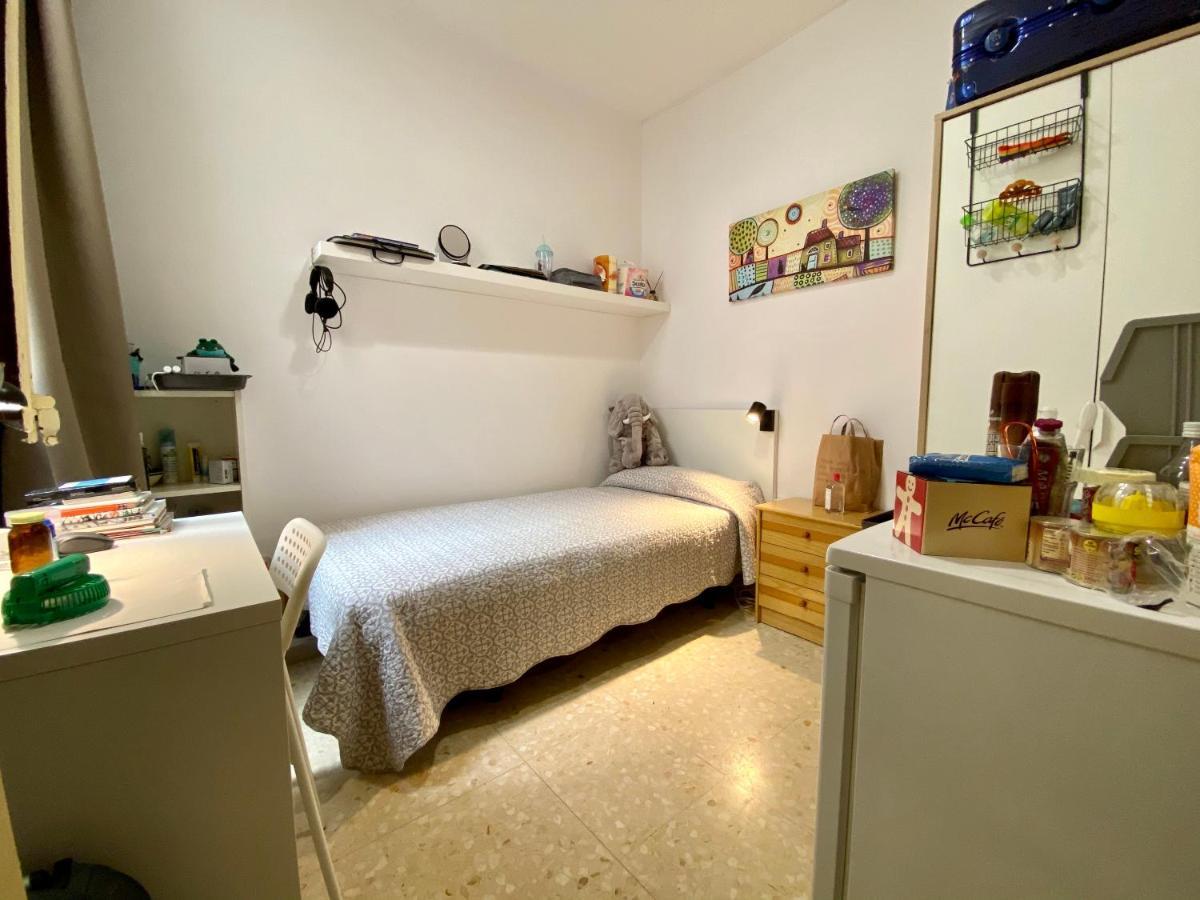 Barcelona Housing Recommend For Students Exterior photo