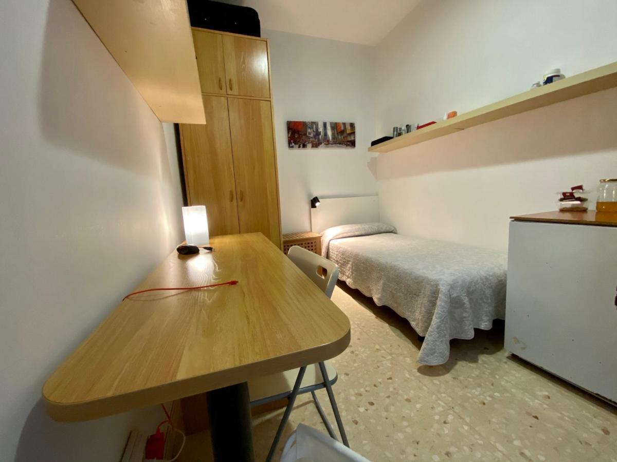 Barcelona Housing Recommend For Students Exterior photo